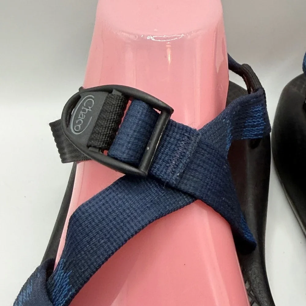 Chaco Z2 Classic Mens Sport Sandals Blue Black Strappy Toe Loop Vibram Sole 9